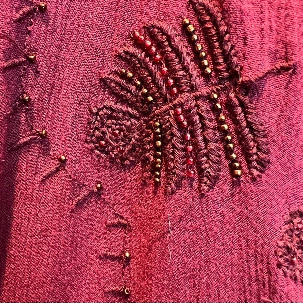 CATHERINE’s Beaded Crepe-Like Pullover Top w/Beautiful Beading!  Flutter Cuffs - Picture 3 of 6